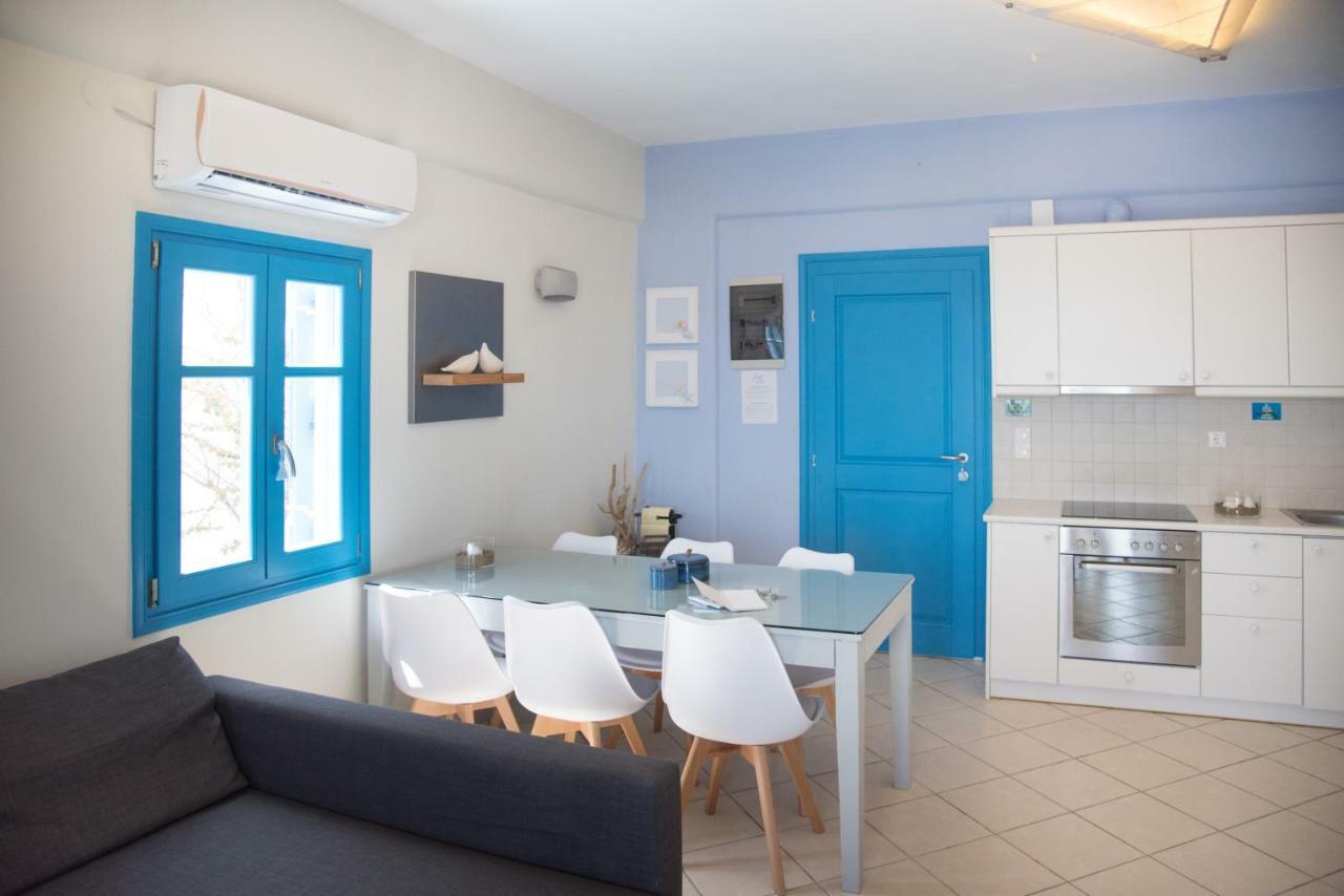 Just Blue With Amazing Sea Views In Piso Livadi Villa Bagian luar foto